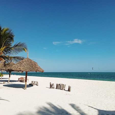 Shira House Bed & Breakfast Watamu Luaran gambar
