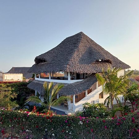 Shira House Bed & Breakfast Watamu Luaran gambar