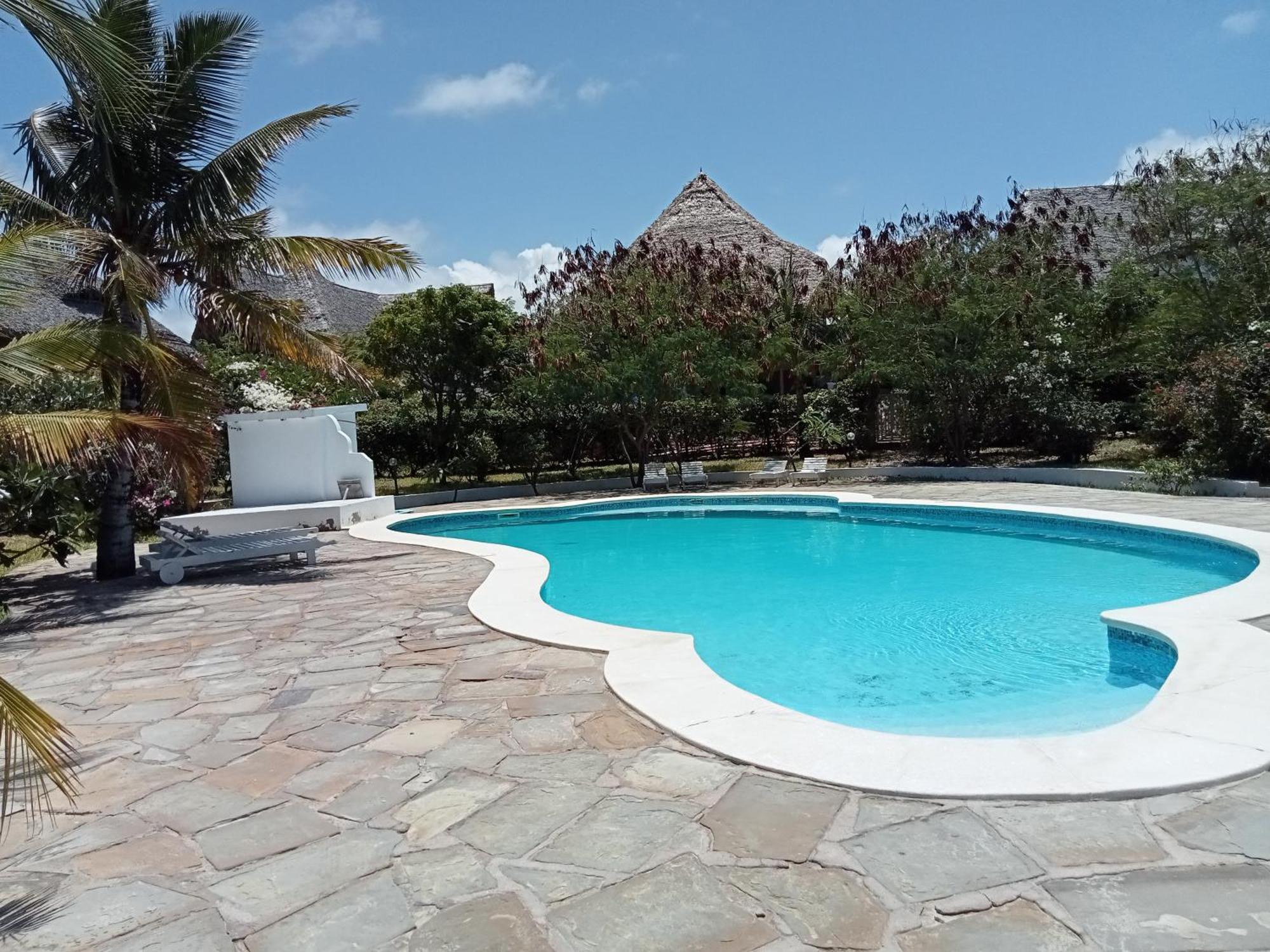 Shira House Bed & Breakfast Watamu Luaran gambar