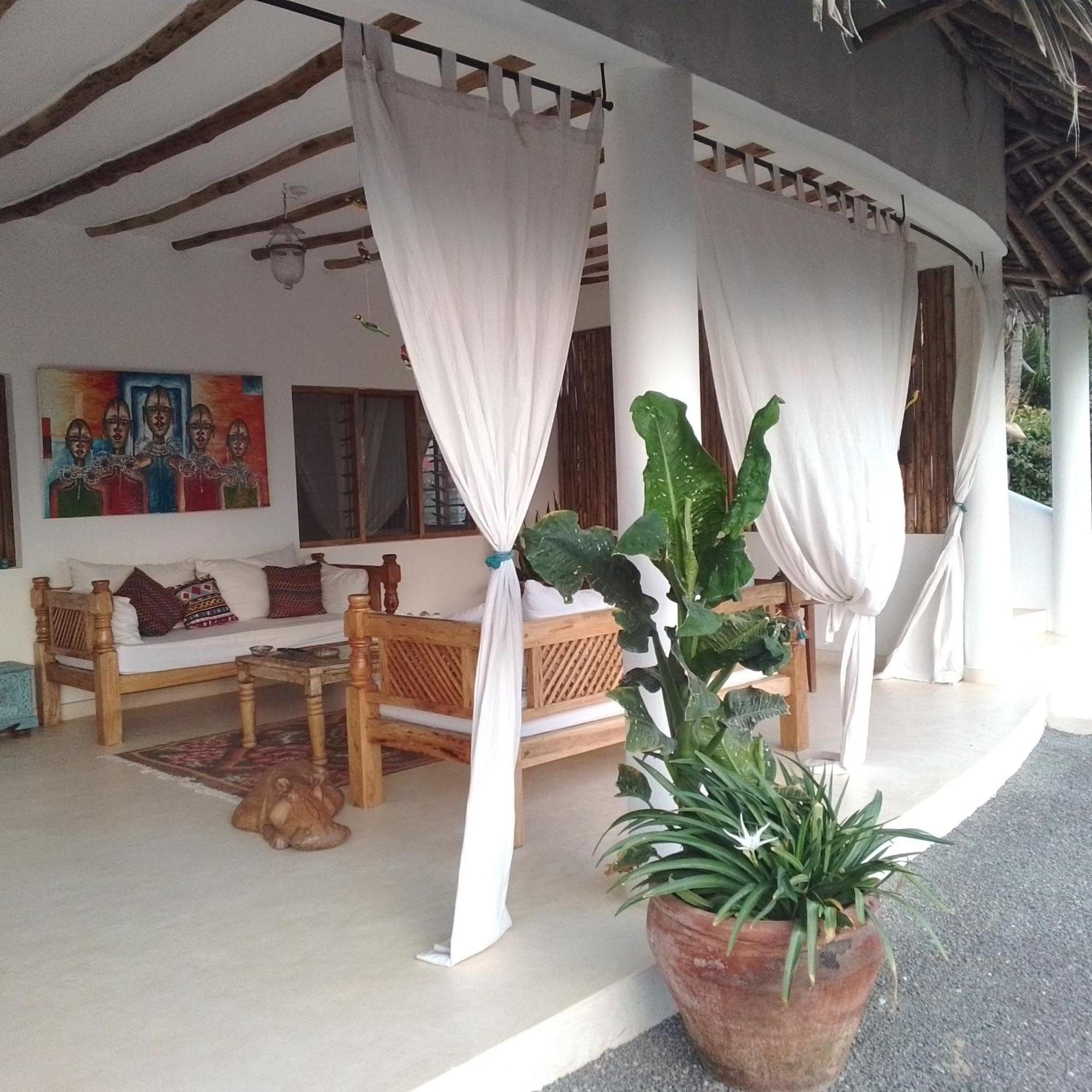 Shira House Bed & Breakfast Watamu Luaran gambar