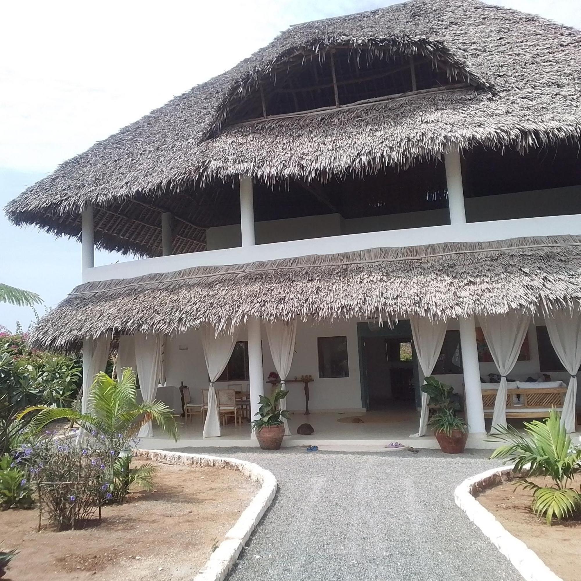 Shira House Bed & Breakfast Watamu Luaran gambar